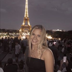 Meet your Posher, Caitlynn